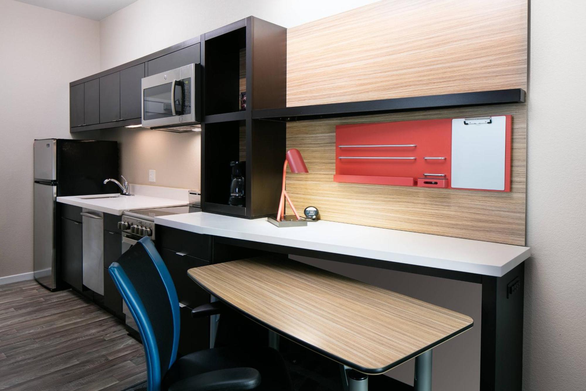 Towneplace Suites By Marriott Kansas City Airport Eksteriør bilde