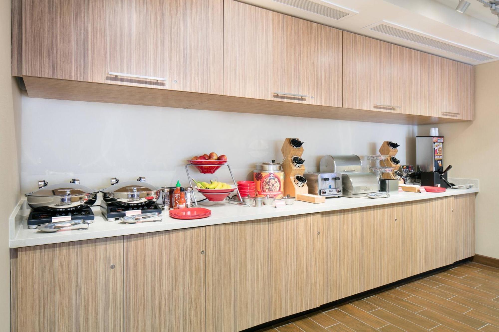 Towneplace Suites By Marriott Kansas City Airport Eksteriør bilde