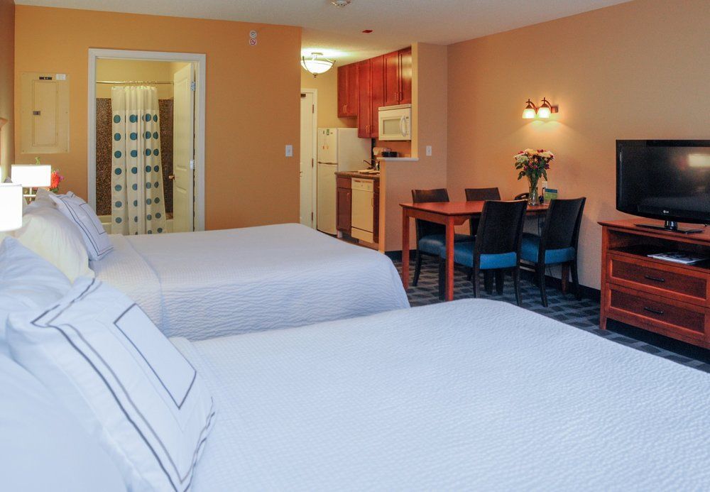 Towneplace Suites By Marriott Kansas City Airport Eksteriør bilde